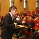 即興演講不是件容易事兒，1個(gè)腳本5個(gè)錦囊解決它
